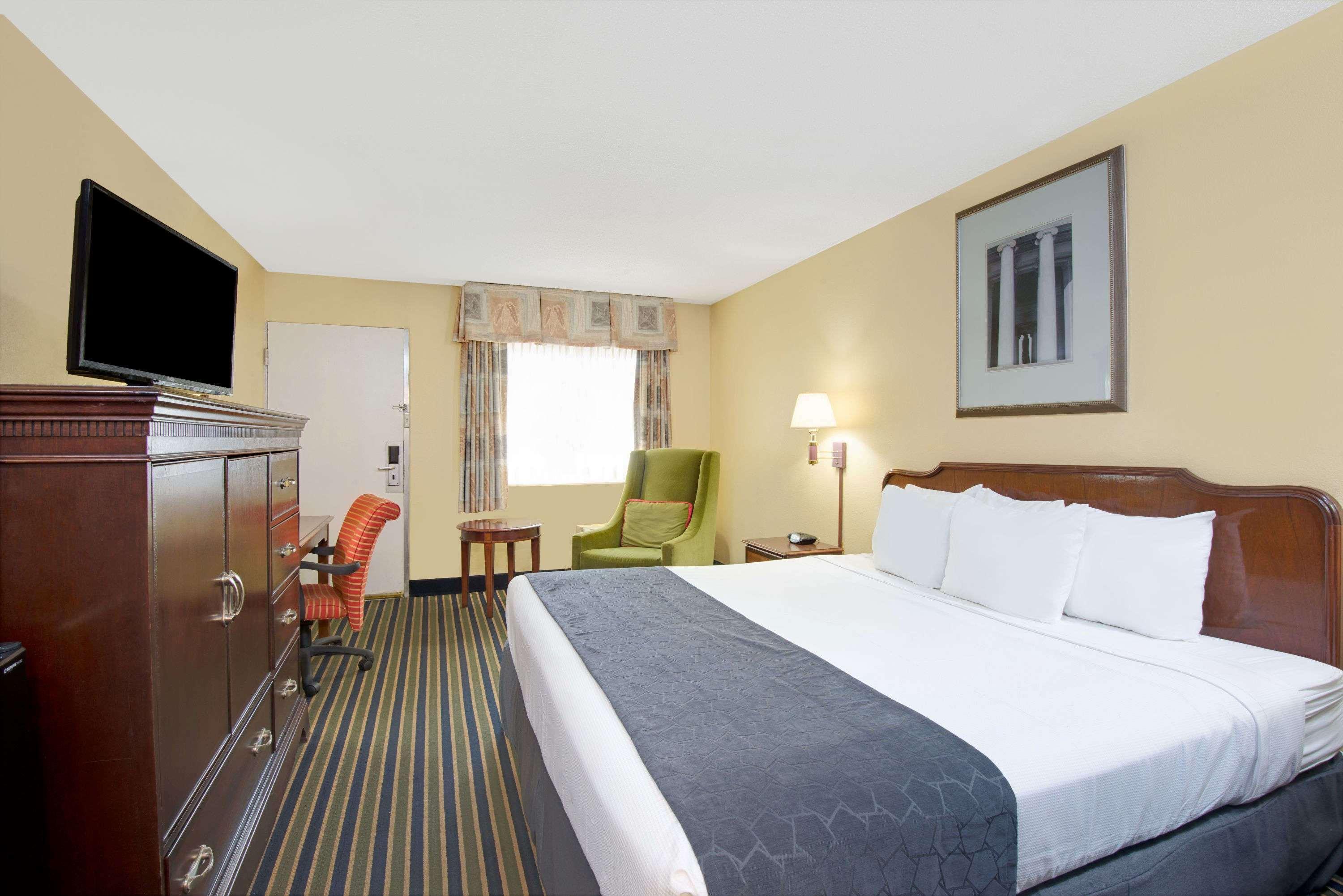 Days Inn By Wyndham Towson Luaran gambar