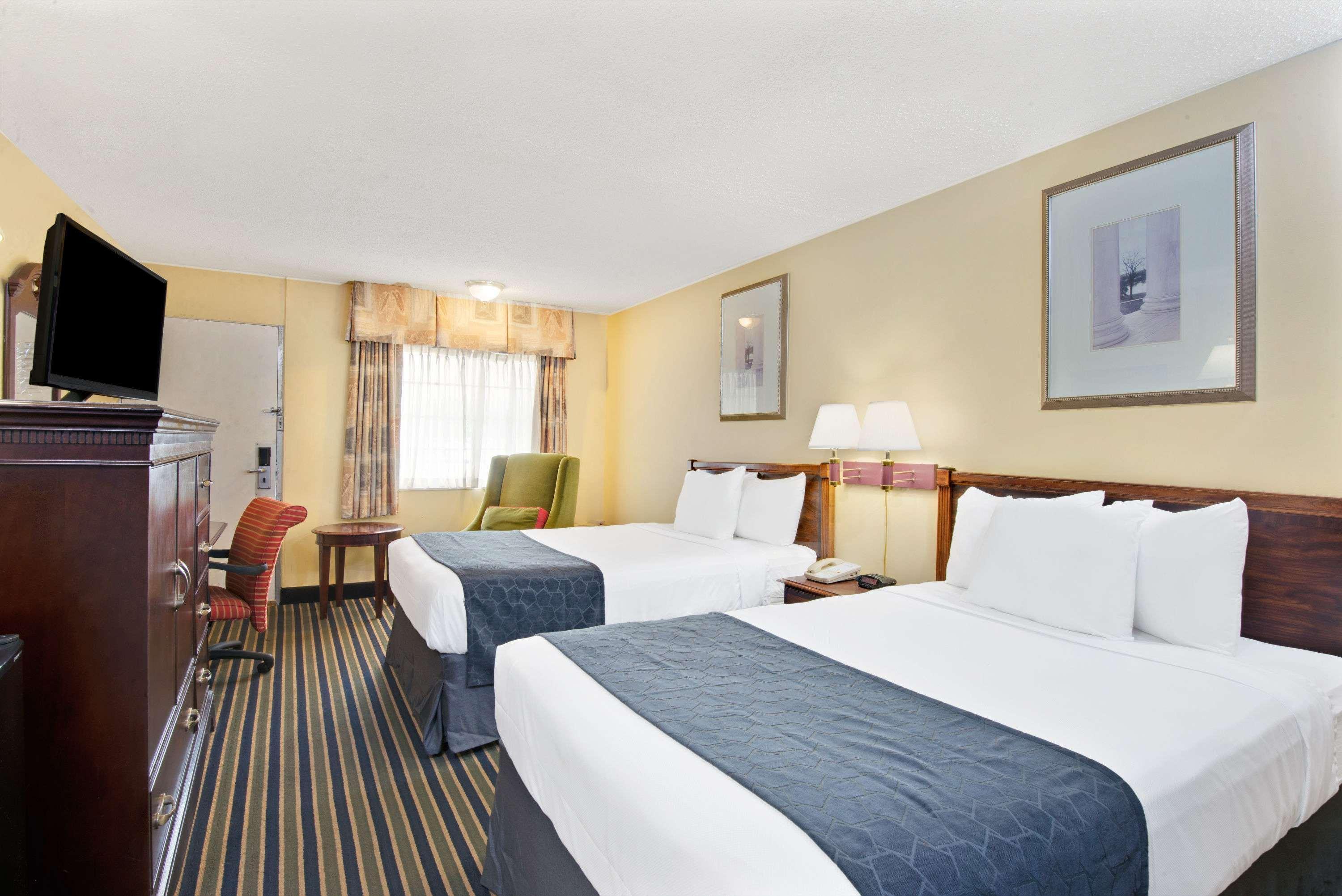 Days Inn By Wyndham Towson Luaran gambar